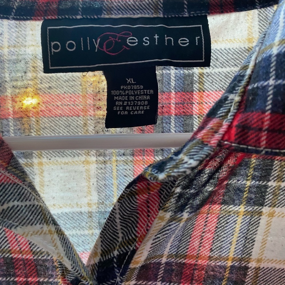 Button down - Picture 4 of 4